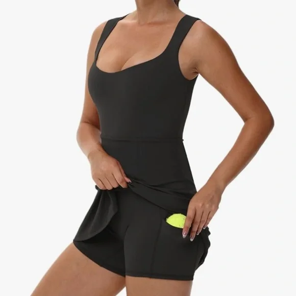 Tennis Dress - Picture 3 of 4
